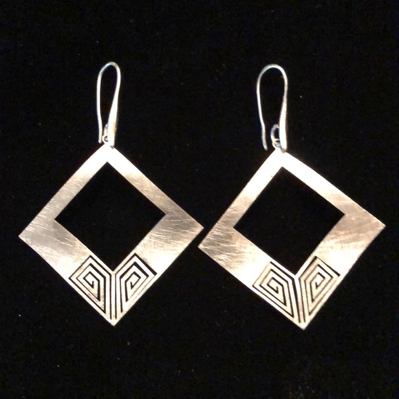 Drop Earrings - Picture 2 of 4